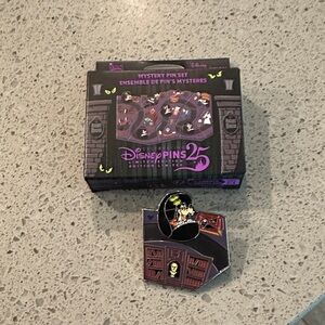 Haunted Mansion Mystery Puzzle Pin Limited Edition